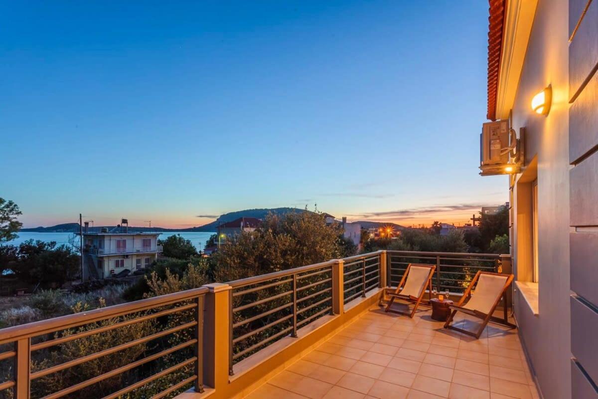Navarino Captains Villa - Lux Private Pool Retreat ماراثوبوليس المظهر الخارجي الصورة
