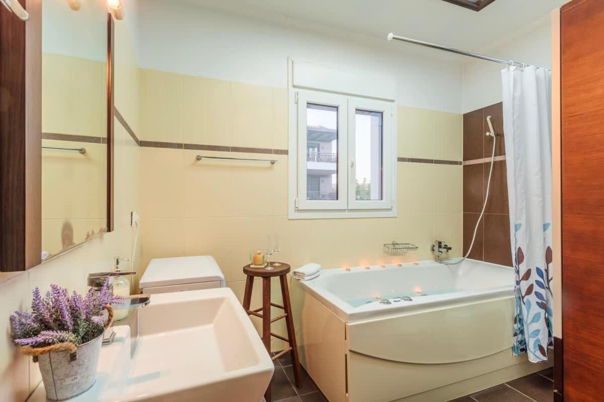 Navarino Captains Villa - Lux Private Pool Retreat ماراثوبوليس المظهر الخارجي الصورة